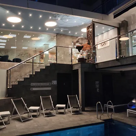 Internacional Otel 2*