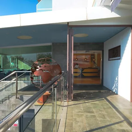 因特纳克纳尔酒店 酒店