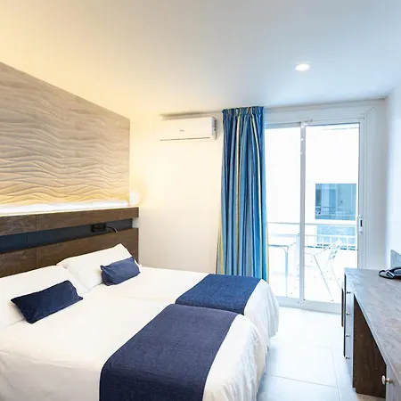 Internacional Hotel 2*