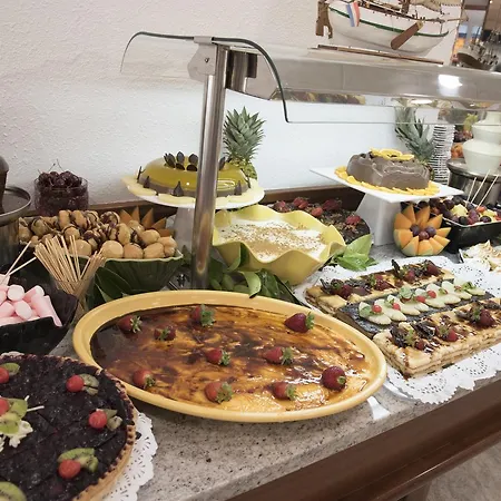 Internacional Otel 2*