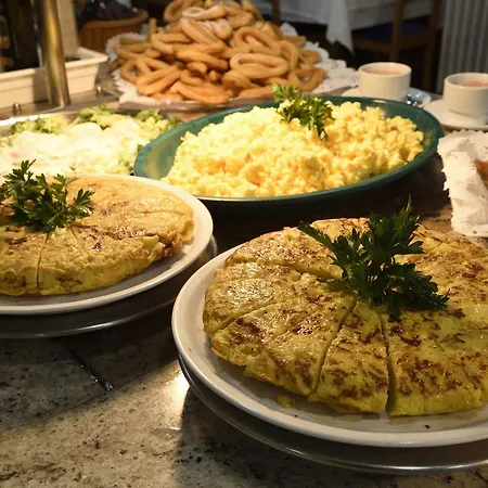 インターナショナル 2* カレーリャ